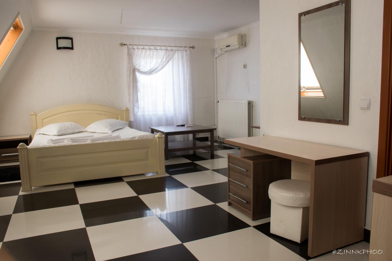 Kedem Hotel Lipiny 外观 照片